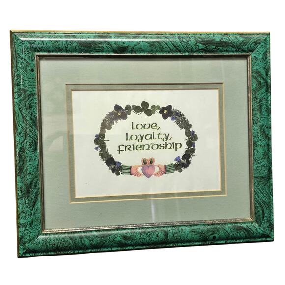 Irish Claddagh Symbol Love Loyalty Friendship Print Green Marble Frame 10" x 12" - Picture 1 of 10